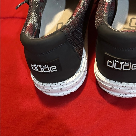 Hey Dude Wally Shoes in Red and Black Men’s size 12 good condition - Picture 4 of 15